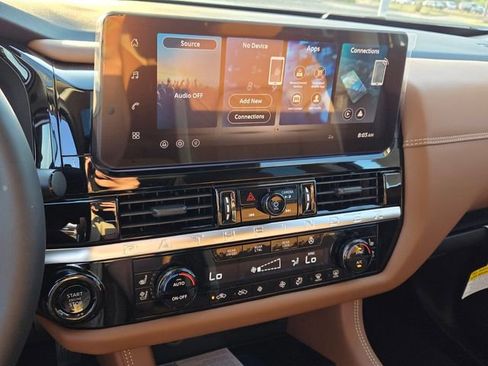 New 2026 Nissan Pathfinder Platinum w/ Cargo Package FWD image 21