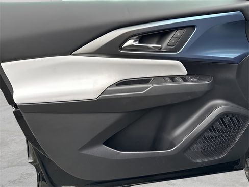 New 2026 Chevrolet Equinox EV LT image 20