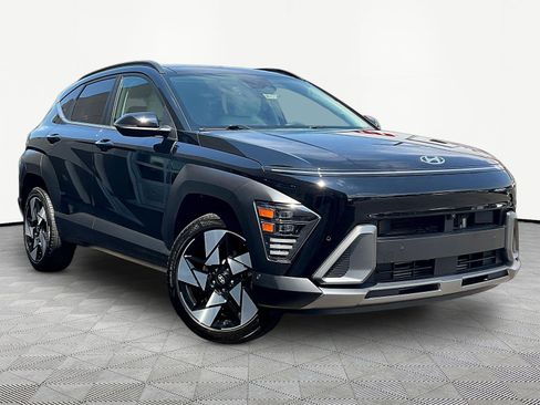 Used 2024 Hyundai Kona Limited AWD/4WD image 3