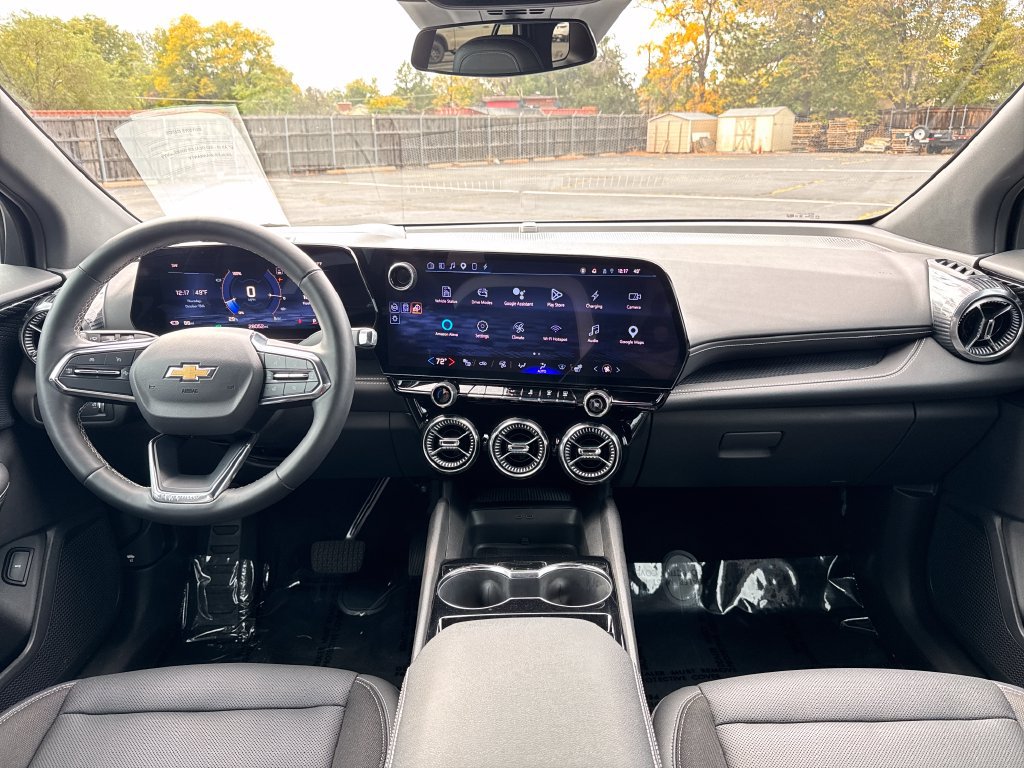 Used 2024 Chevrolet Blazer EV LT AWD/4WD image 12