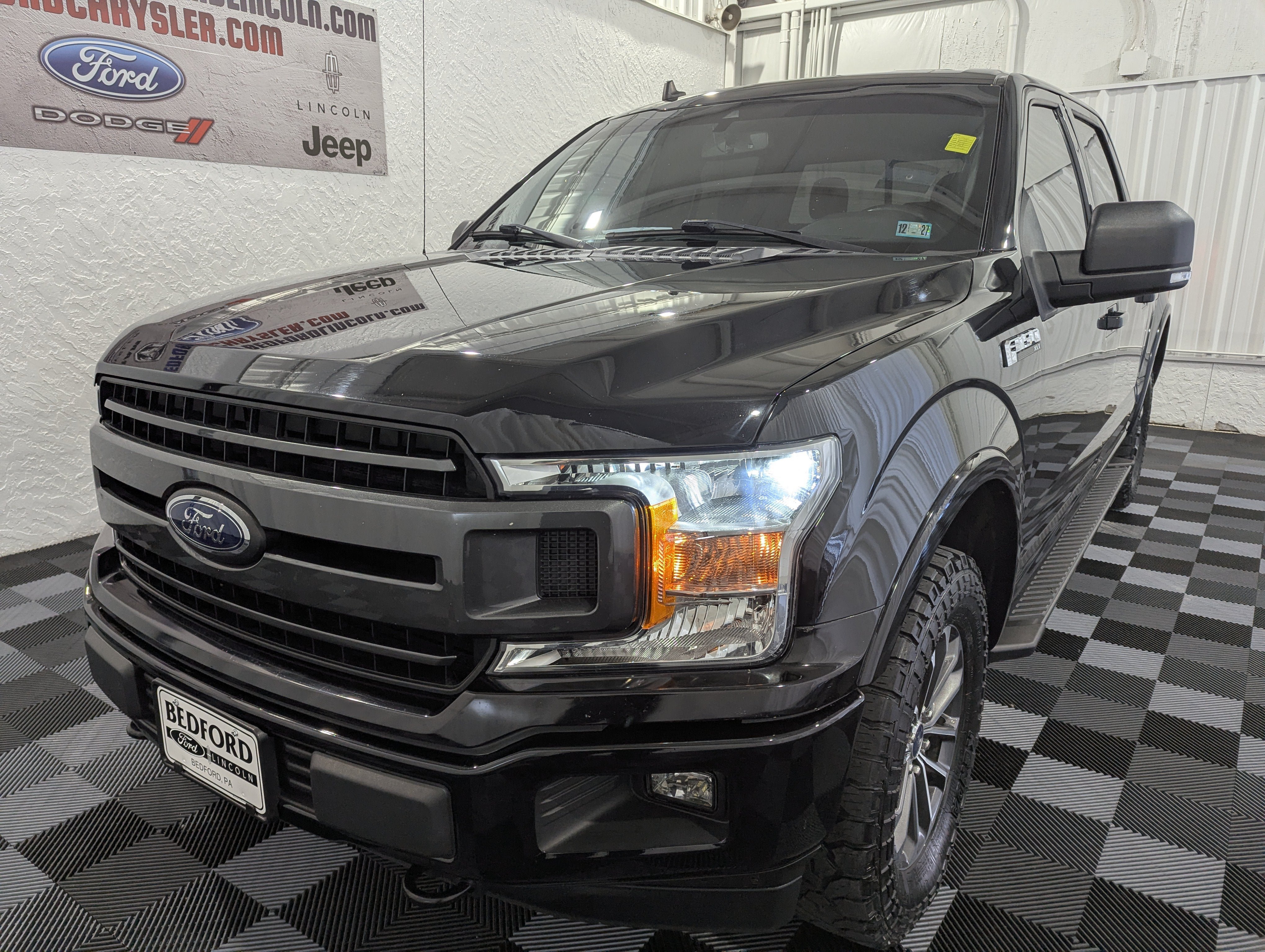 Used 2019 Ford F150 XLT w/ Equipment Group 302A Luxury AWD/4WD image 3