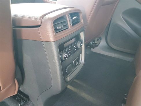 Used 2017 Buick Envision Essence image 10