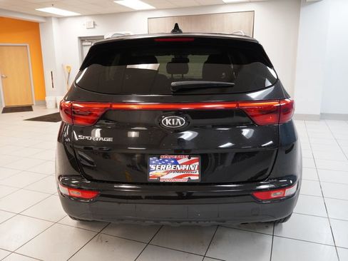 Used 2017 Kia Sportage LX w/ LX Popular Package image 8