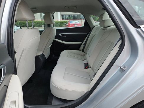 Used 2025 Hyundai Sonata SEL FWD image 17
