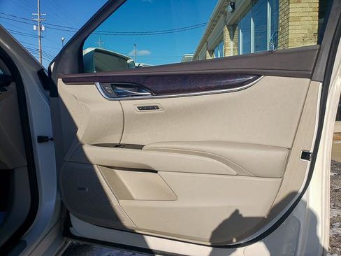 Used 2014 Cadillac XTS Luxury w/ Driver Awareness Package image 25