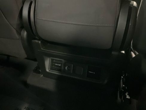 Used 2019 Chevrolet Silverado 1500 RST AWD/4WD image 29