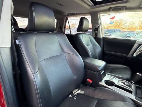 Used 2014 Toyota 4Runner Limited image 18