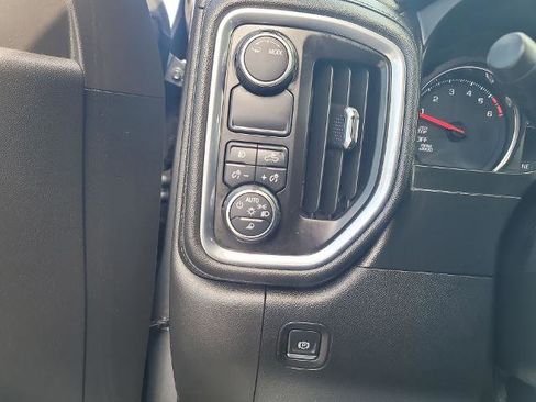 Used 2020 Chevrolet Silverado 1500 RST w/ All-Star Edition image 17