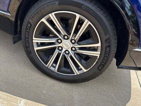 Certified 2024 Cadillac Lyriq Luxury AWD/4WD image 5