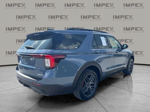 Used 2025 Ford Explorer ST-Line w/ Premium Package AWD/4WD image 5