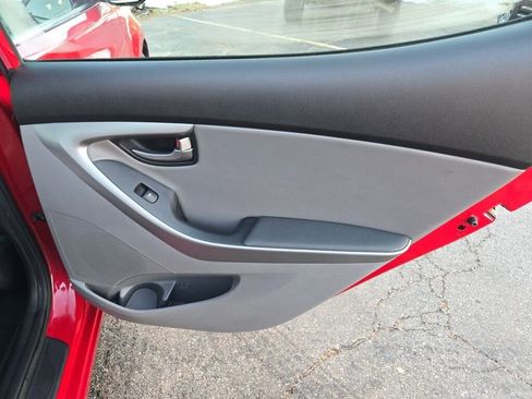 Used 2014 Hyundai Elantra Sport image 7