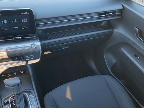 Used 2025 Hyundai Kona SEL image 6
