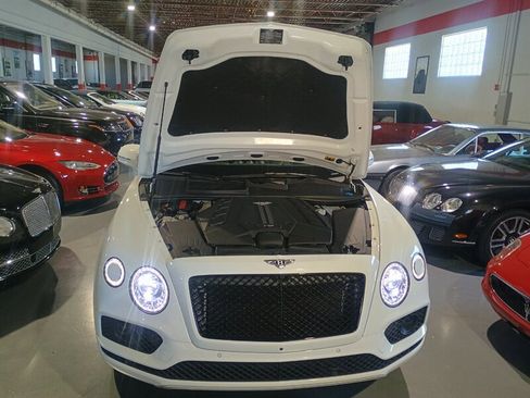 Used 2019 Bentley Bentayga AWD/4WD image 45