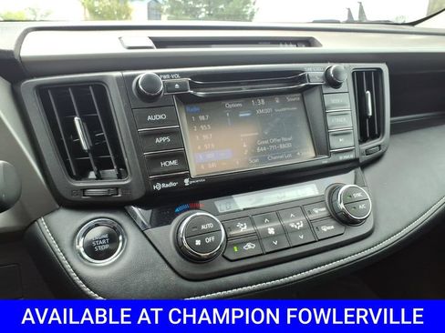 Used 2018 Toyota RAV4 XLE AWD/4WD image 18