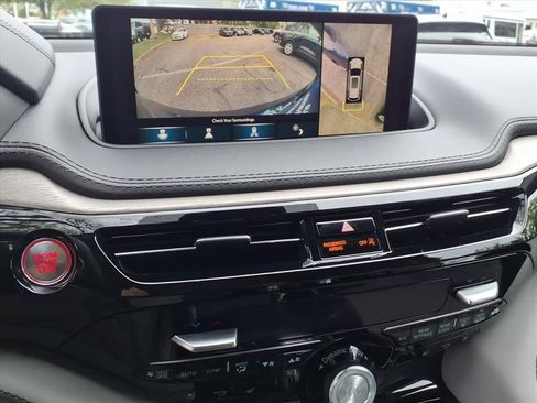 Used 2023 Acura MDX SH-AWD w/ Advance Package image 24