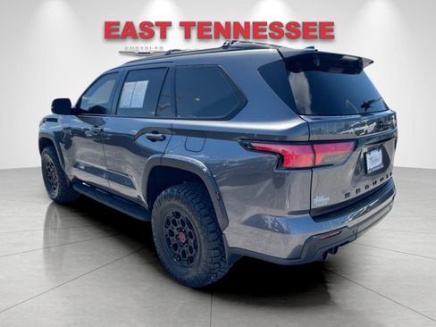 Used 2024 Toyota Sequoia TRD Pro AWD/4WD image 5