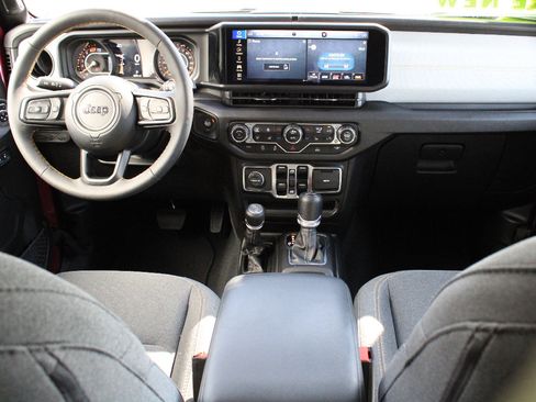 Certified 2024 Jeep Wrangler Unlimited Sport AWD/4WD image 19