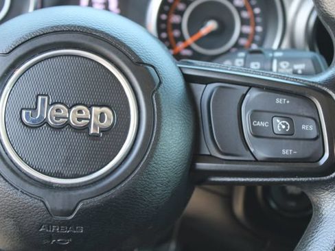 Used 2021 Jeep Wrangler Unlimited Sport AWD/4WD image 17