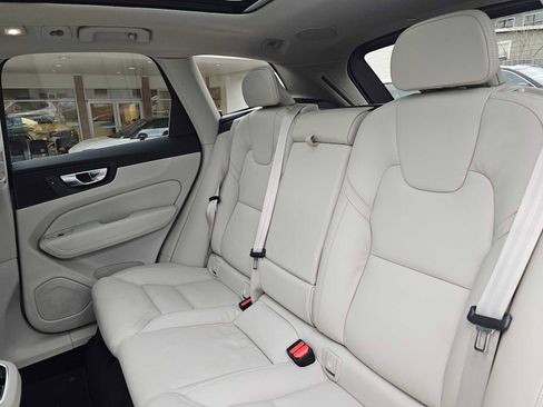 Certified 2023 Volvo XC60 B6 Ultimate w/ Protection Package Premier image 20