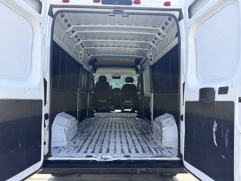 Used 2023 RAM ProMaster 2500 FWD image 8