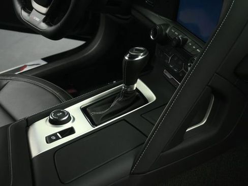 Used 2015 Chevrolet Corvette Z06 w/ 3LZ Preferred Equipment Group RWD image 49