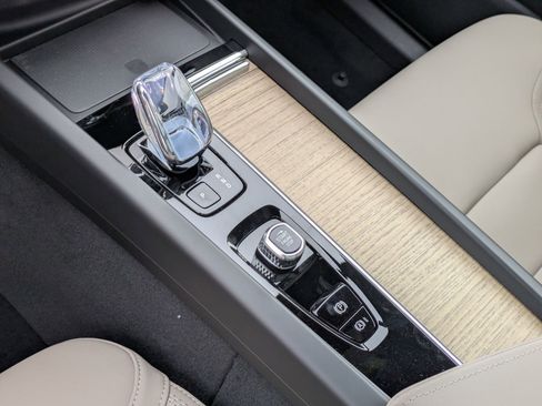 New 2026 Volvo XC60 B5 Plus w/ Climate Package image 13