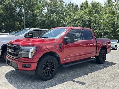 Used 2025 Ford F150 Lariat w/ Equipment Group 501A Mid AWD/4WD image 5
