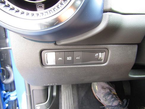 Used 2024 Chevrolet Equinox EV LT image 14