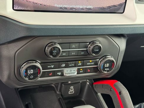 New 2026 Ford Bronco Heritage Edition AWD/4WD image 17