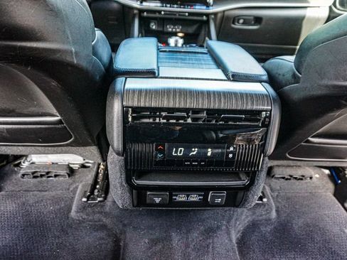 Used 2023 Jeep Wagoneer Series II image 28