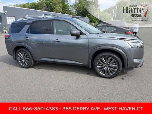 Certified 2023 Nissan Pathfinder SL w/ SL Premium Package AWD/4WD image 9