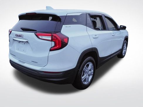 Used 2023 GMC Terrain SLE image 7