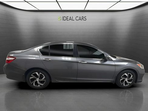Used 2016 Honda Accord LX image 4