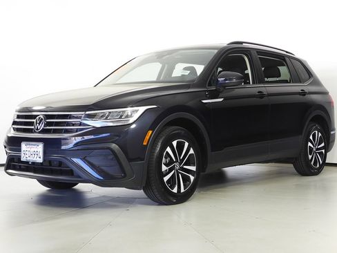 Used 2023 Volkswagen Tiguan S w/ Driver Assistance Package FWD image 2