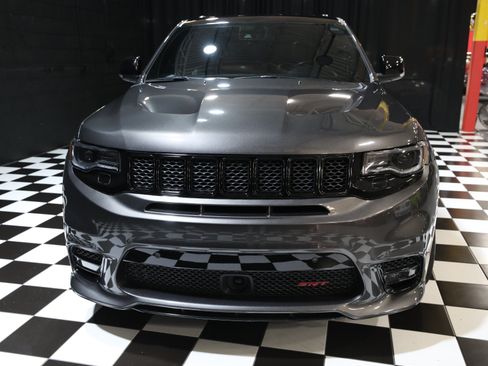 Used 2019 Jeep Grand Cherokee SRT AWD/4WD image 12
