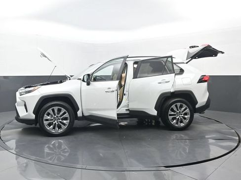 Used 2025 Toyota RAV4 XLE Premium w/ Weather Package FWD image 32