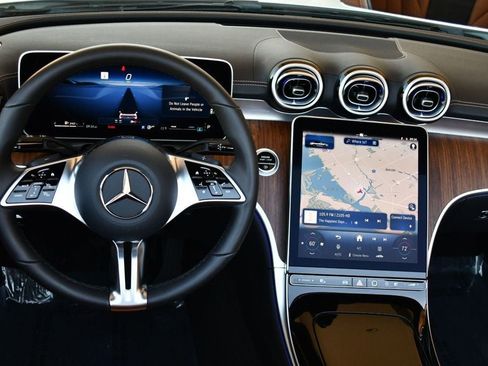 Used 2024 Mercedes-Benz CLE 300 4MATIC Cabriolet image 68