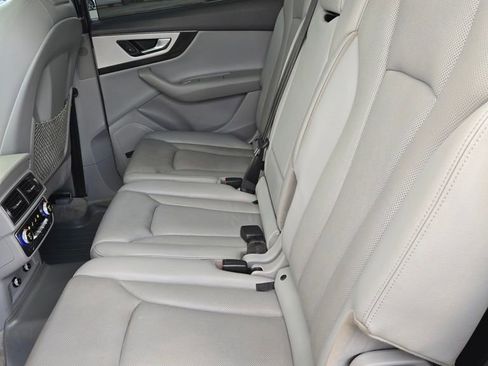 Used 2018 Audi Q7 3.0T AWD/4WD image 49