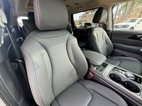 New 2026 Kia Carnival SX Prestige image 16