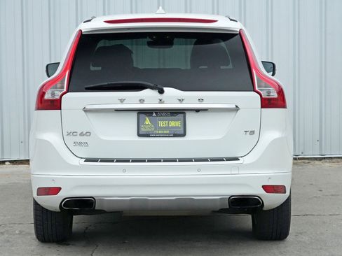 Used 2016 Volvo XC60 T5 Premier w/ Proximity Package image 45