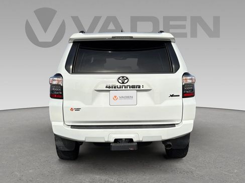 Used 2022 Toyota 4Runner SR5 Premium image 23
