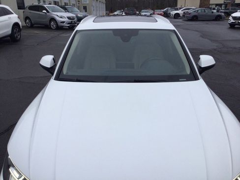 Used 2018 Audi Q5 2.0T Premium Plus w/ Premium Plus Package image 3