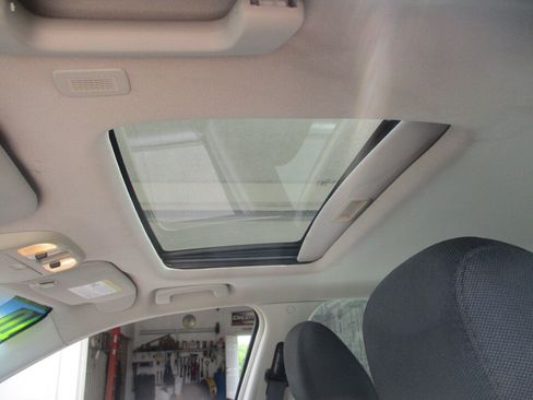 Used 2010 Ford Fusion SE FWD image 9