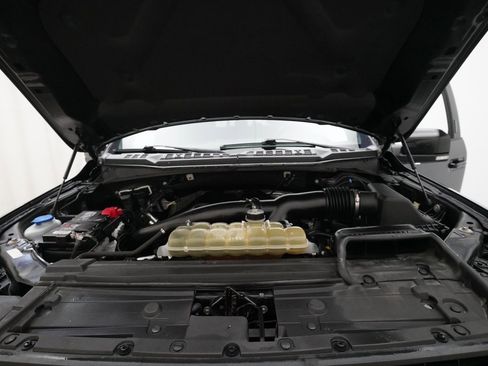 Used 2019 Ford F150 Lariat w/ Equipment Group 502A Luxury image 3