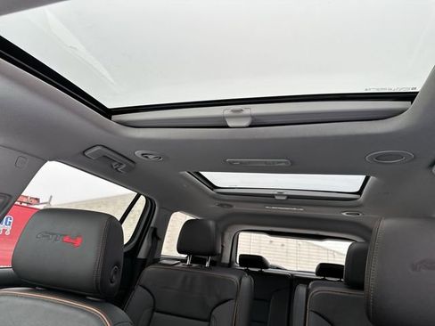 Certified 2023 GMC Acadia AT4 w/ Preferred Package image 18