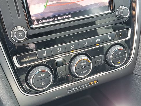 Used 2018 Volkswagen Passat 2.0T R-Line image 24