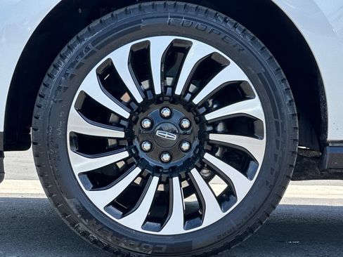 Certified 2023 Lincoln Navigator L Black Label AWD/4WD image 27