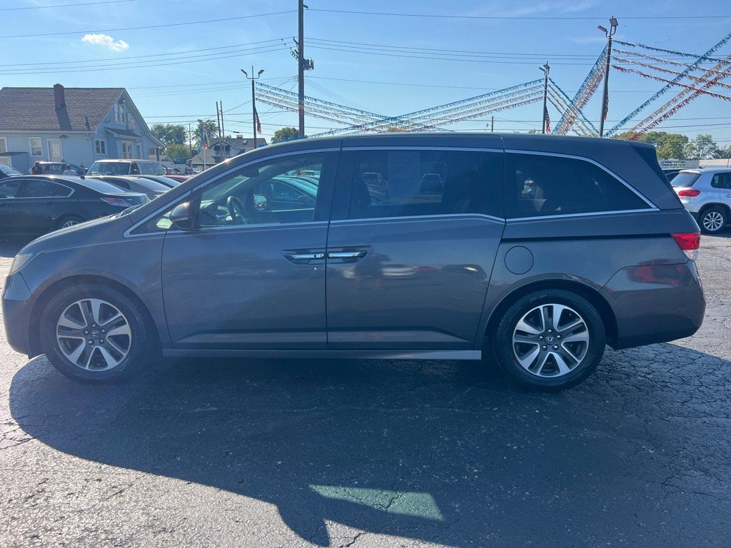 Used 2015 Honda Odyssey Touring image 4