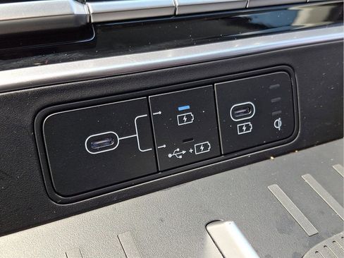 Certified 2025 Hyundai Santa Fe SEL FWD image 14