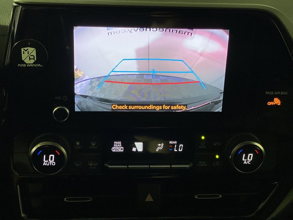 Used 2023 Toyota Highlander LE FWD image 20